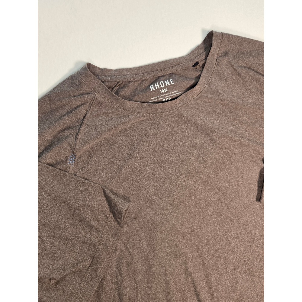 Rhone Reign T-Shirt Mens XL Brown Excellent Short Sleeve Raglan Performance Tee